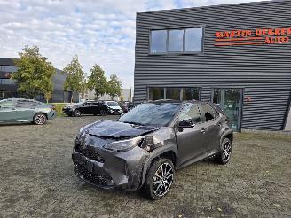 damaged passenger cars Toyota Yaris Cross GR SPORT / PANO / 3800KM. 2023/10
