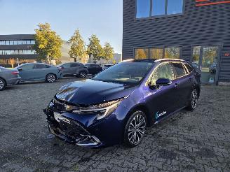 Voiture accidenté Toyota Corolla Touring Sports HYBRIDE / NAVI / CAMERA 2023/5