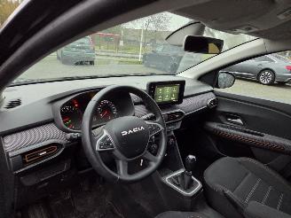 Dacia Sandero 0.9 TCe STEPWAY / NAVI / CAMERA picture 16