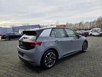 Volkswagen ID.3 Pro Performance 1ST 62kWh 150 KW 204pk / ACC / 18\" Lmv picture 14