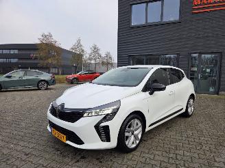 Vaurioauto  passenger cars Renault Clio 0.9  67PK / EVOLUTION / 9600 KM 2025/6