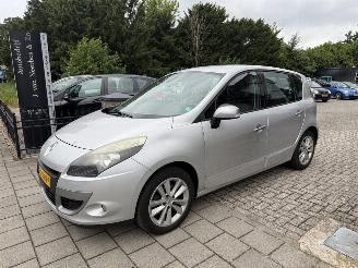 Unfallwagen Renault Scenic 1.4 TCE Celsium 2010/11