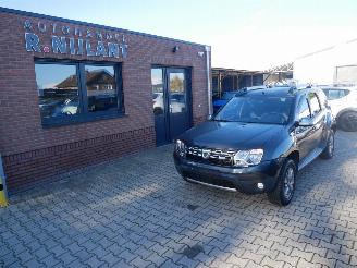 damaged passenger cars Dacia Duster  2017/9