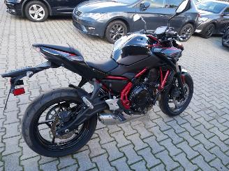 Kawasaki Z 650  picture 11