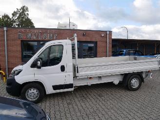 skadebil bedrijf Peugeot Boxer  2023/4
