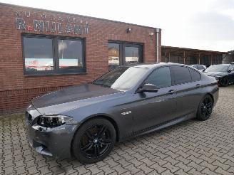 krockskadad bil auto BMW 5-serie 530 D M-SPORT LEER SCHUIFDAK XENON 2016/1