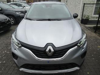 damaged passenger cars Renault Captur 1.0Tce 17.140km!!! Klima Navi Camera CruiseControl Pdc.... 2023/4