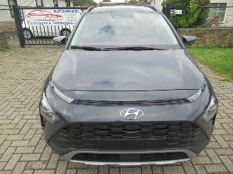damaged passenger cars Hyundai Bayon 1.0T-GDI AUT. 48V-MildHybrid 5400km!! VirtualCockpit Climatronic Navi Camera CruiseControl Pdc LineAssist 2024/6