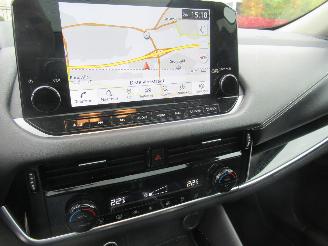 Nissan Qashqai 1.3DIG-T140pk MildHybrid Climatronic Navi Panorama-D Camera Keyless-Go picture 17