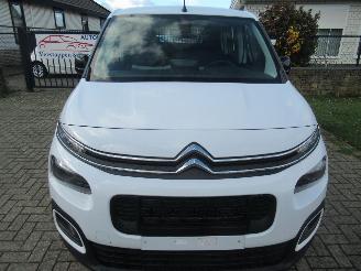 Voiture accidenté Citroën Berlingo 1.5BlueHdi 100 5-Zits  Airco  Navi  CruiseControl  2xSchuifdeur 20.200KM!! 2024/1