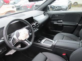 Mercedes GLA GLA 180 Aut.MildHybrid HalfLeer Navi Camera StoelVerwarming Led....... picture 17