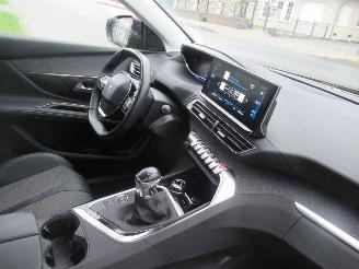 Peugeot 5008 BlueHdi 130 Allure 30.000km 7-Zits Climat Navi Camera StoelVerwarming...... picture 14