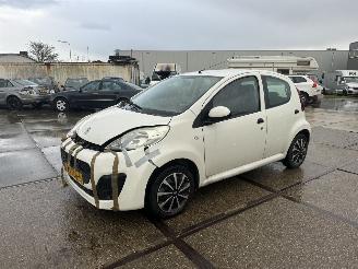 Damaged car Peugeot 107 1.0 Blue Lease 2012/5