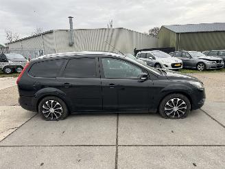 Ford Focus 1.6 Wagon picture 18