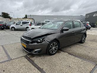 Schadeauto Peugeot 308 1.6 THP Allure 2014/6