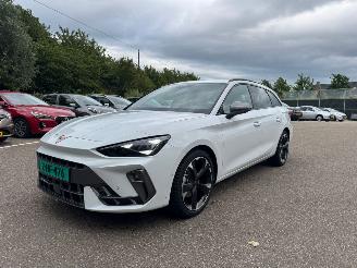Damaged car Cupra Leon 150pk Led Leder Nieuwe Type 2025/1