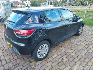 Avarii autoturisme Renault Clio 1.5 DCI Eco Night and Day Nieuwe apk 2014/8