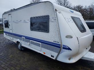 danneggiata roulotte Hobby  Exclusive 560 UL Enkele bedden+Mover+Voortent 2004/2