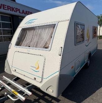 krockskadad bil caravan Knaus  Eifelland 420 2001/6