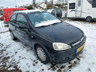 krockskadad bil auto Opel Corsa 1.2 AUTOMAAT  109000KM !!! 2005/4