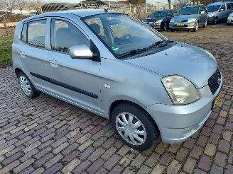 Schadeauto Kia Picanto 1.0 LX 2004/10