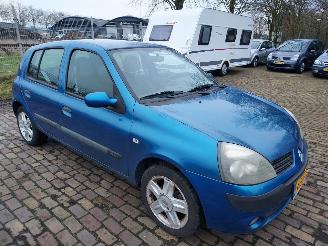 Schadeauto Renault Clio 5 deurs 1.2 16V Dynamique Luxe 2005/5