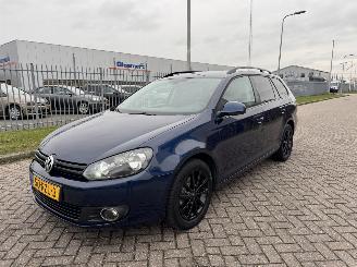 krockskadad bil auto Volkswagen Golf 1.6 TDI  77kw AIRCO 2011/8