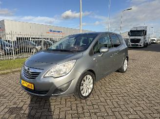 Damaged car Opel Meriva 1.4 Turbo Cosmo 2011/1