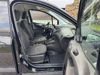 Ford Transit Courier Van 1.5 TDCI 55Kw AIRCO NAVI picture 14