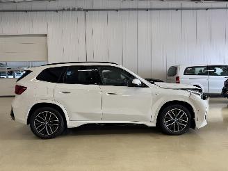Voiture accidenté BMW iX1 eDrive20 67 kWh 2024/6