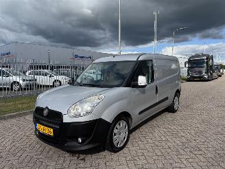 skadebil bedrijf Fiat Doblo Cargo 1.6 MultiJet SX Maxi  77Kw AIRCO 2010/9