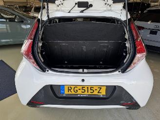 Toyota Aygo 1.0 VVT-i X Fun  AIRCO picture 11