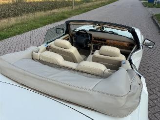 Jaguar Xjs 6.0 V12 Convertible picture 18