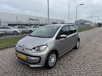 Schadeauto Volkswagen Up! 1.0 44Kw AIRCO 2013/1