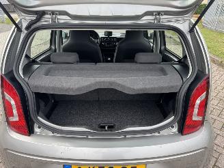 Volkswagen Up! 1.0 44Kw AIRCO picture 16