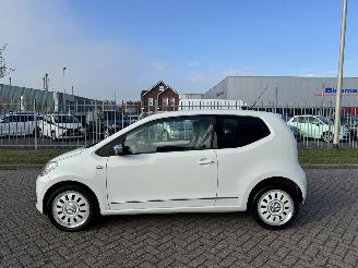 Volkswagen Up! White Up Navi picture 2