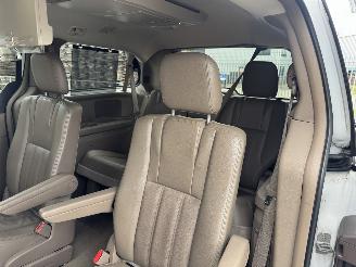 Chrysler Town & Country 3.6 V6 Navi - Clima picture 14