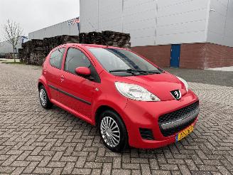 Peugeot 107 1.0 12V XS  AIRCO picture 7