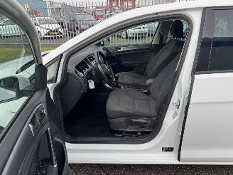 Volkswagen Golf 1.6 TDI 81Kw Clima Navi picture 10