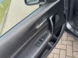 BMW 1-serie 118i  Clima - Navi picture 10