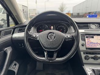 Volkswagen Passat 1.6 TDI Clima - Navi picture 18