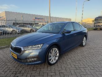 Unfallwagen Skoda Octavia 1.5 TSI 150Pk  Navi 2021/3