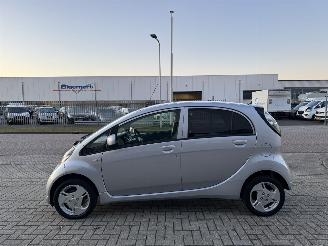 krockskadad bil auto Mitsubishi I miev  2011/1