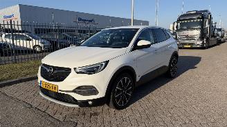 Voiture accidenté Opel Grandland X 1.6 Plug-In Hybrid 2021/4