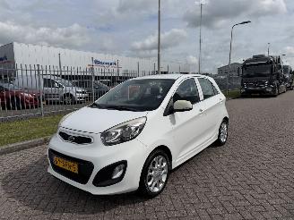 Voiture accidenté Kia Picanto 1.2 CVVT 63kw AIRCO 2011/9
