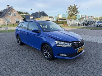 krockskadad bil auto Skoda Fabia 1.0 55kw Business Edition Clima - Navi 2019/7