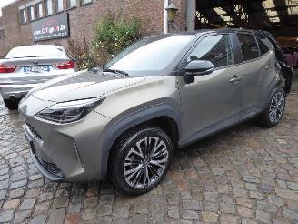 Damaged car Toyota Yaris Cross Hybrid 2023/2