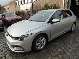 damaged passenger cars Volkswagen Golf Life 2023/8