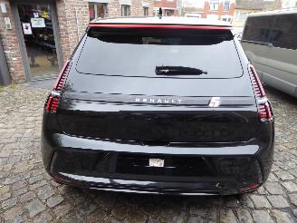 Renault 5 5 E-Tech Electric 150 Comfort Range Iconic Five picture 8