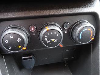 Dacia Sandero Expression picture 15